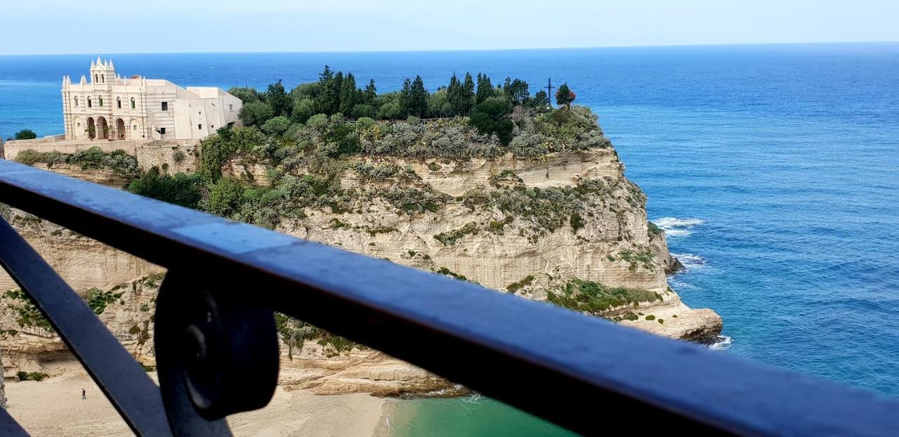 Park Oasi Resort Zambrone Buitenkant foto